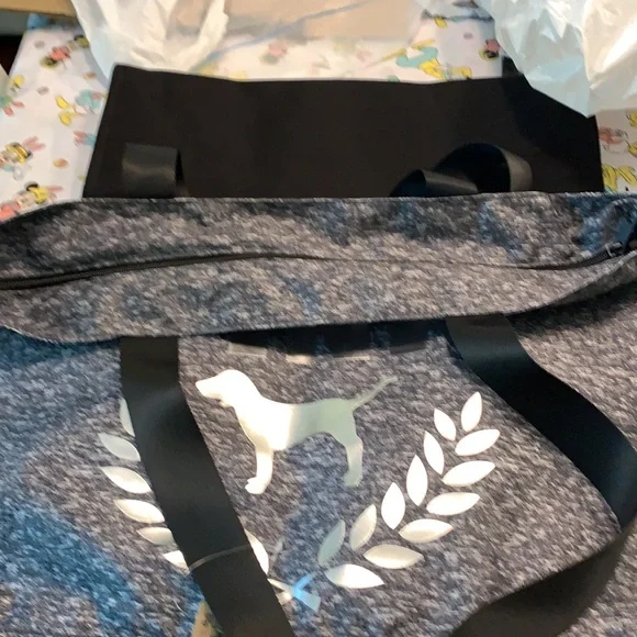 Brand new with tags large pink tote never used - Picture 5 of 10